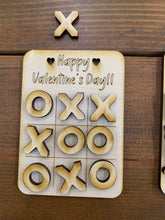 Load image into Gallery viewer, Valentine’s Tic Tac Toe